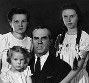 With mother, farther and sister, 1942